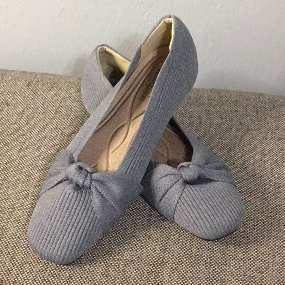 Semwiss Grey Knit, Knot-Front Ballet Flats, size 36, NWOT.